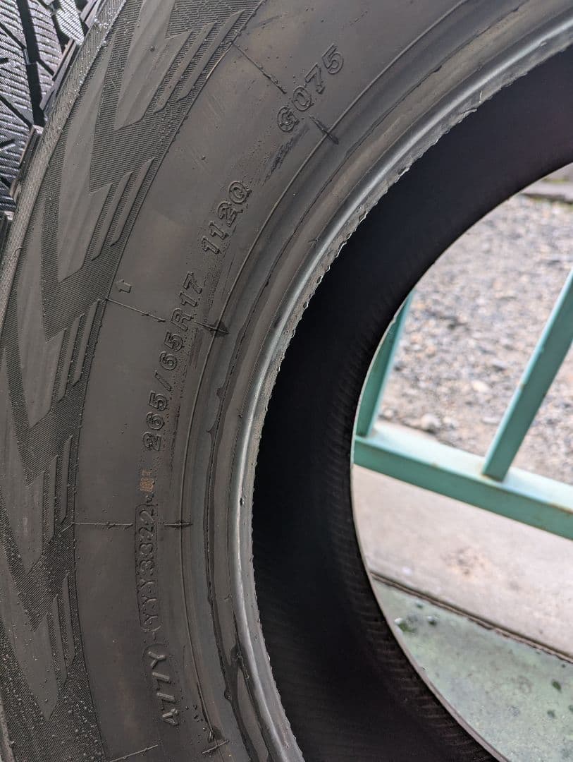 即購入不可②タイヤYOKOHAMA ICE GUARD SUV265/65R17