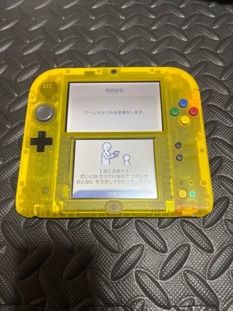 ニンテンドー ポケットモンスター ピカチュウ 2DS本体　任天堂