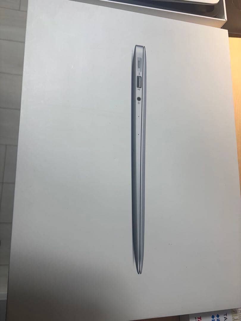 Apple MacBook Air 2015年　13インチ