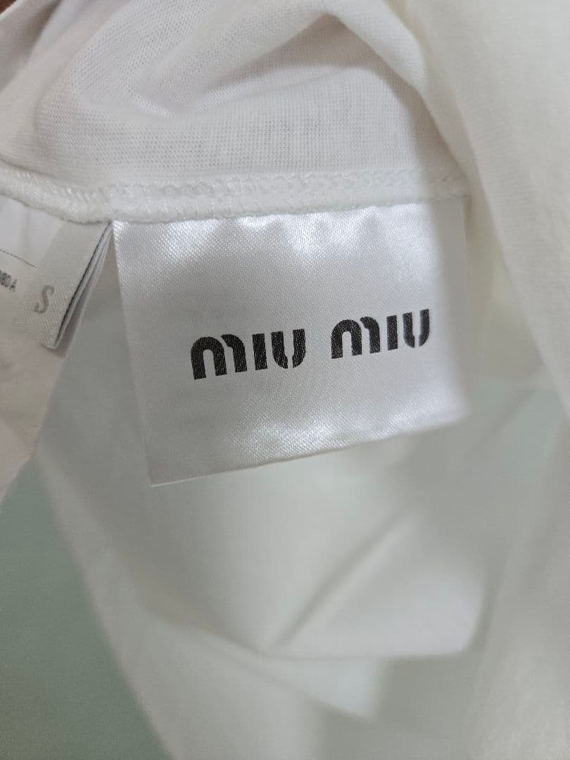 ☆MIU MIU ミュウミュウ トップス ロゴ Tシャツ☆