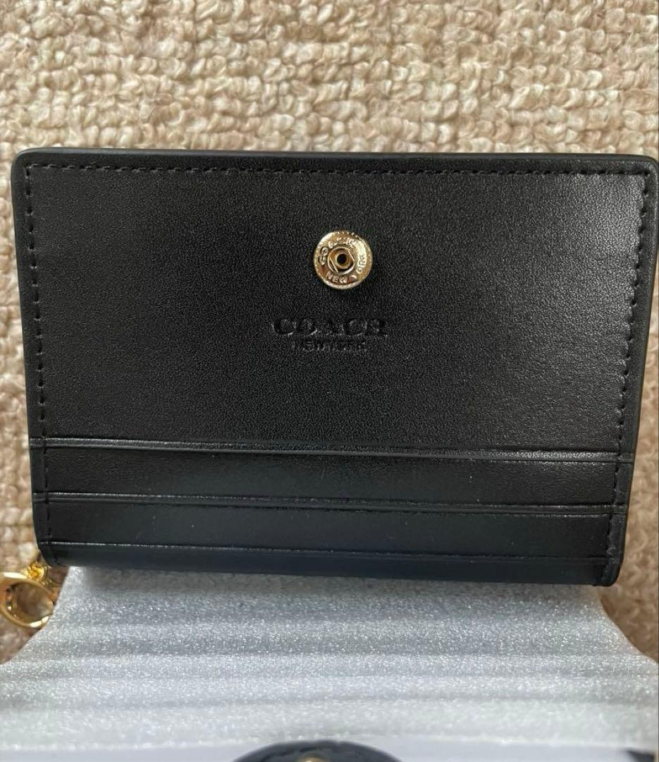 【未使用】COACH ブラック 二つ折り財布