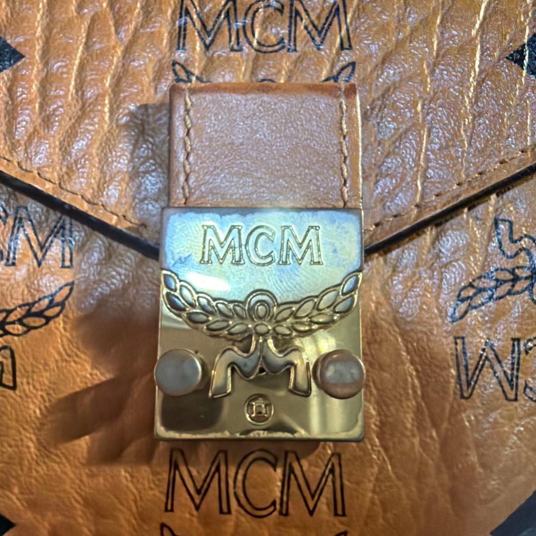 MCM mcm ウォレットチェーン 財布 ブラウン