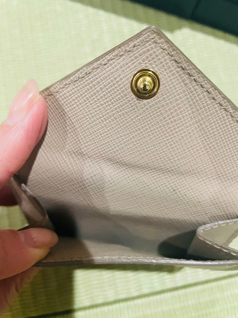 PRADA 三つ折りコンパクト財布