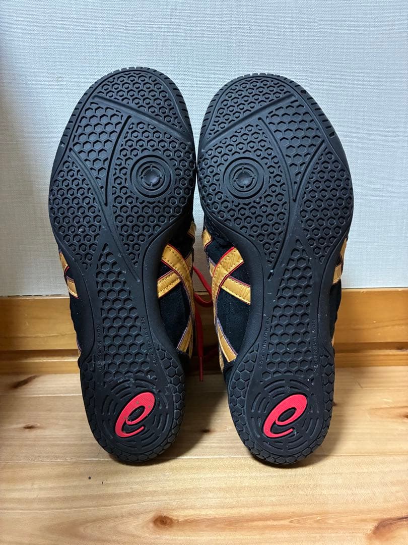 ASICS レスリングシューズ ハイカット　ほぼ新品