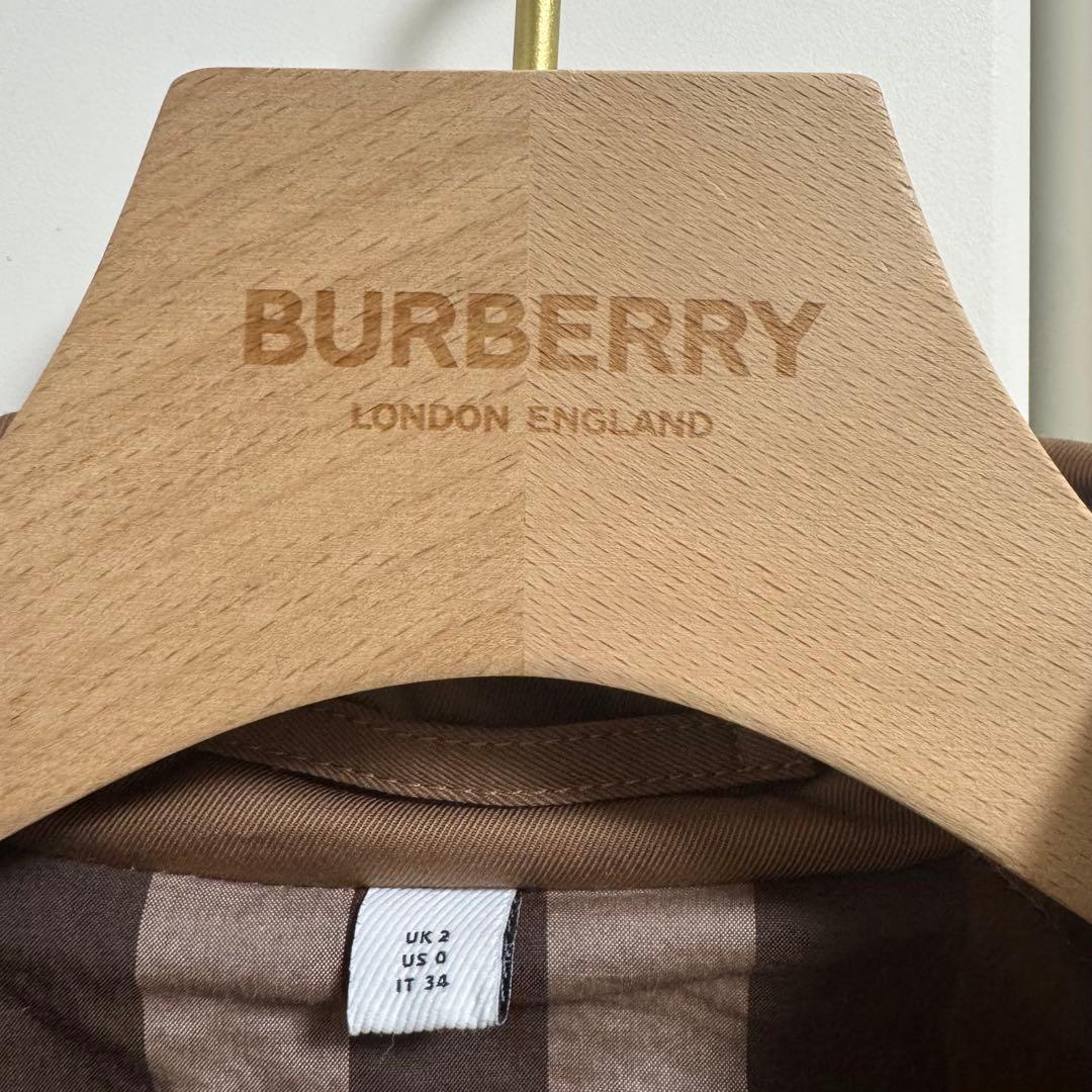 Burberry Waterloo トレンチコート