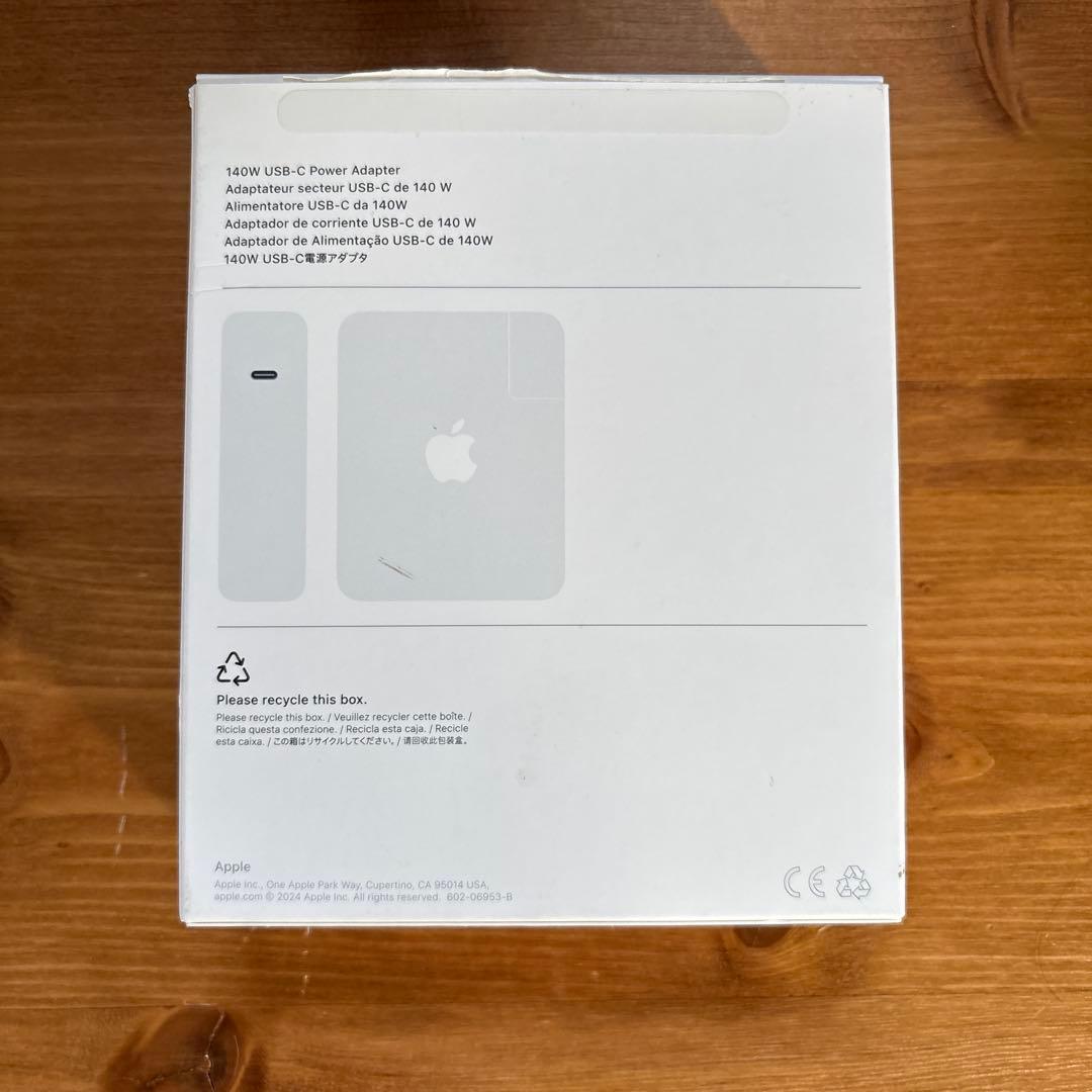 Apple 140W USB-C電源アダプタ
