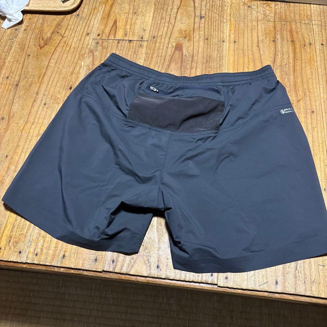 Teton Bros. ネイビー ショートパンツ、ランニングウェア