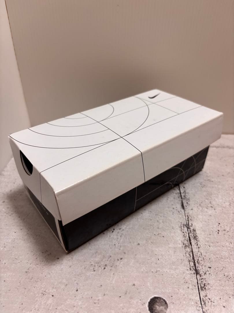 NIKEサングラス　DQ4565 451