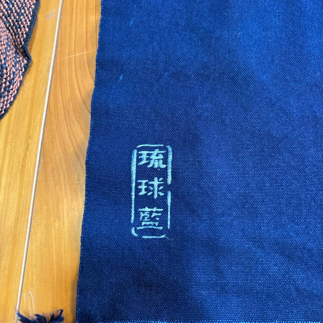 琉球藍染グラデーション前掛けエプロン　三線柄