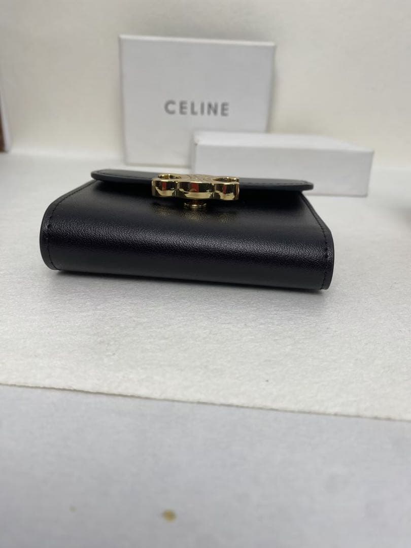 CELINEブラック三つ折り財布