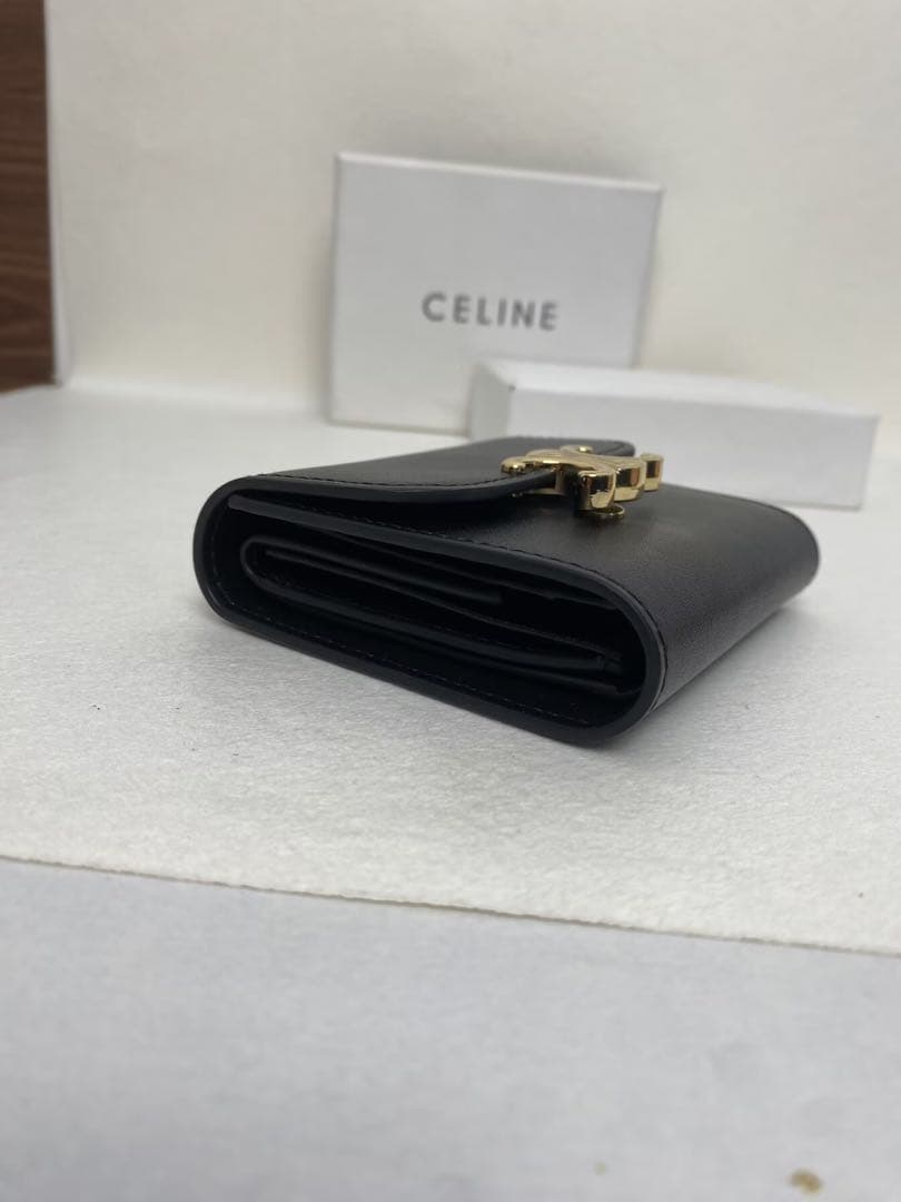 CELINEブラック三つ折り財布