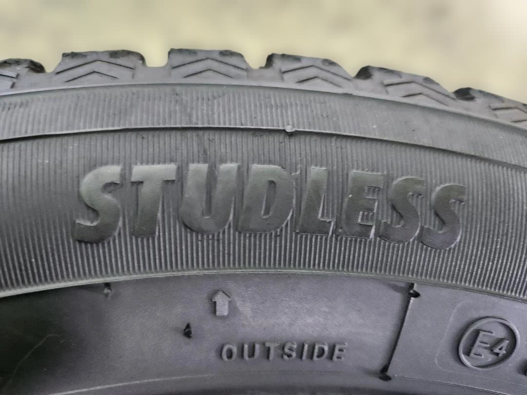 送料込☆2022年製TOYOトーヨー タイヤ165/65R15 日本製☆4本
