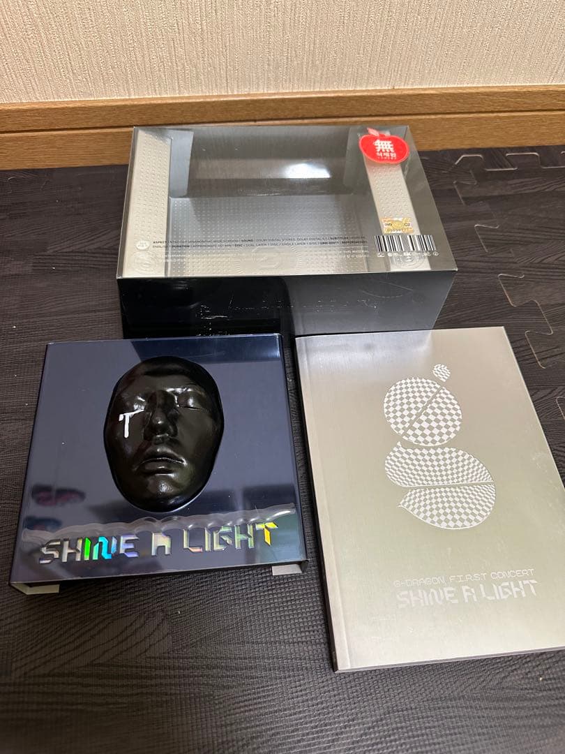 G-DRAGON SHINE A LIGHT 初回限定 韓国版