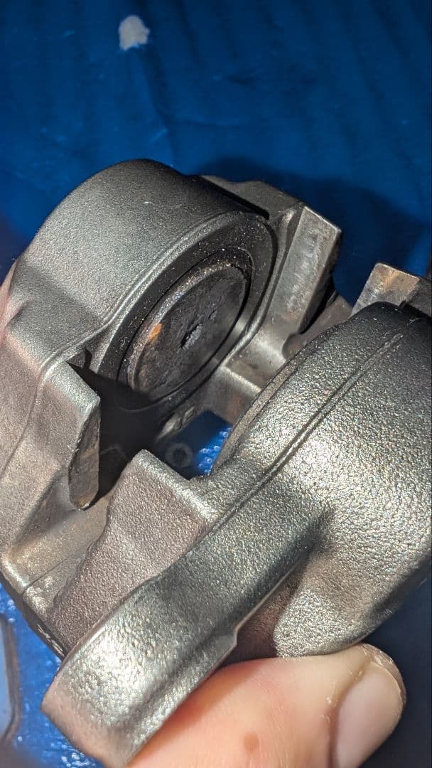 bremboカニキャリパーとニッシンマスター
