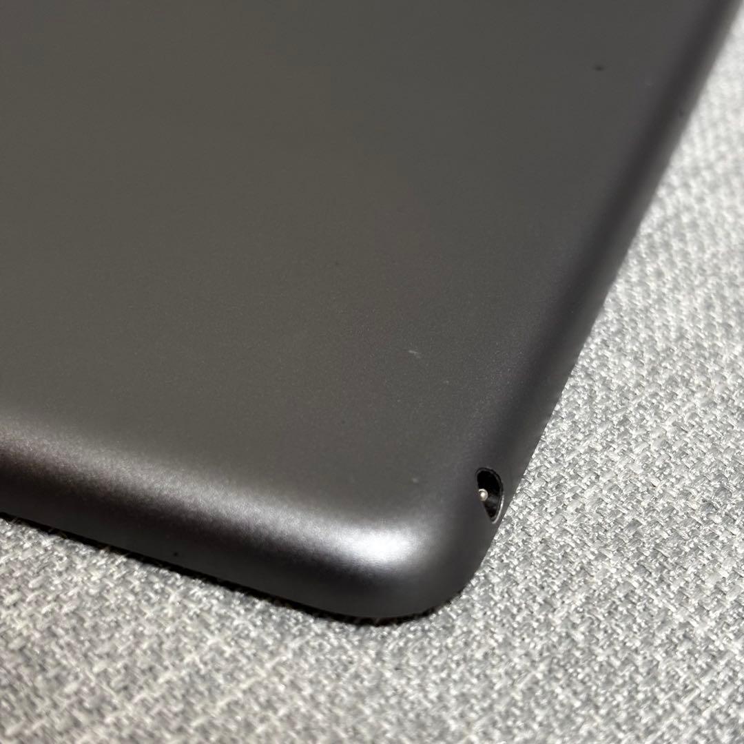 iPad 第7世代 128GB Wi-Fiモデル スペースグレイ