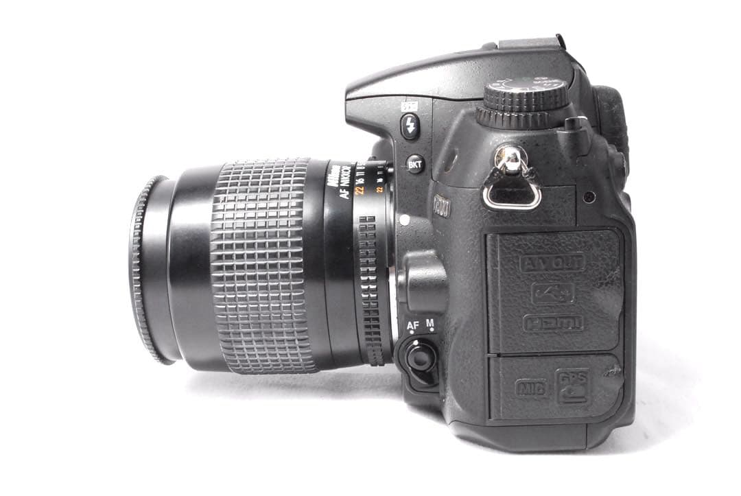 美品✨高速連写＆高画質✨ニコン D7000✨一眼レフカメラ✨人気機種