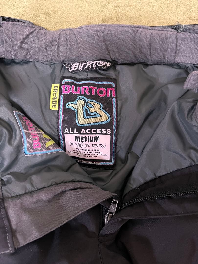 Burton スノーボードウェア 上下セット 130cm（M 7/8）