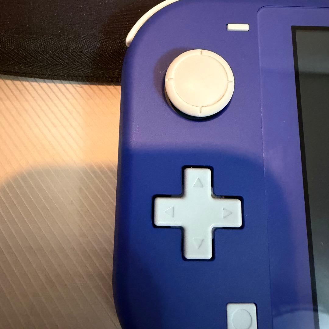 U*A様 ニンテンドースイッチライト ブルー 本体＋保護ポーチ付き♪ 動作確認済