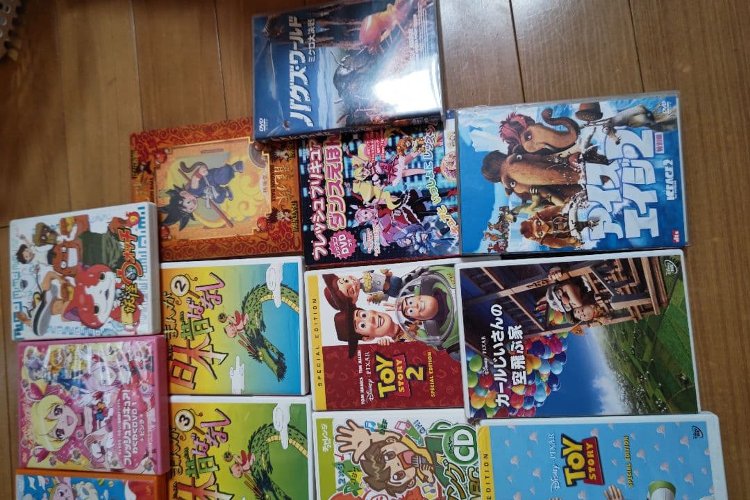 DVD１６枚まとめうり。