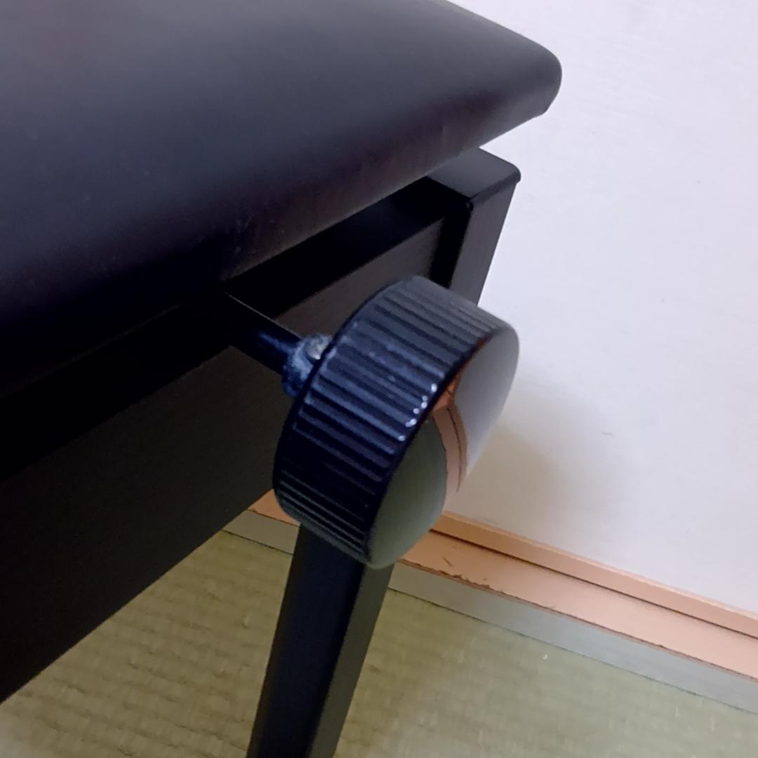 【週末特価】YAMAHA　ヤマハ　ピアノ椅子　高さ調整可能　ブラック　昇降式