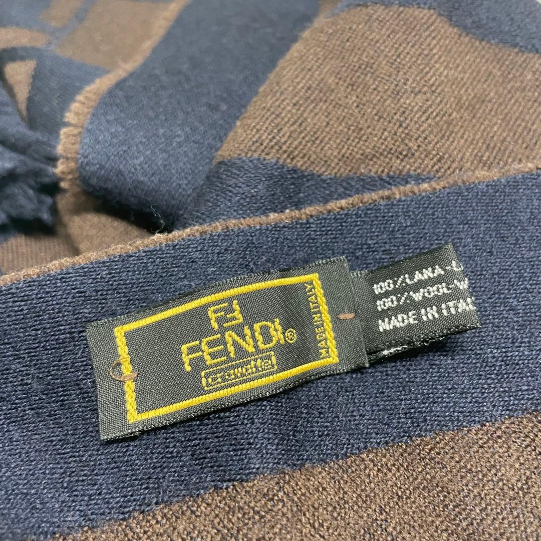 マ*ク様 FENDI ロゴ入りチェック柄マフラー