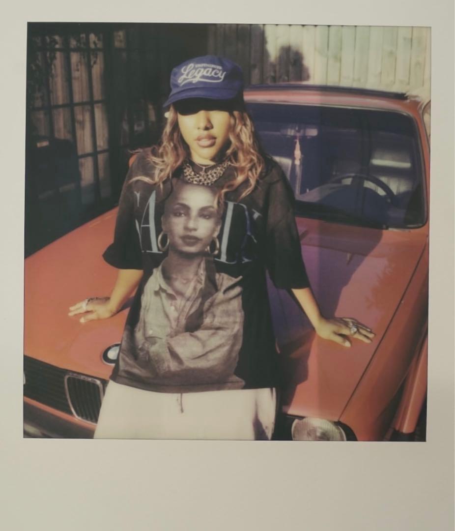 SADE Tシャツ Unfinished Studios 新作 ブラック XL