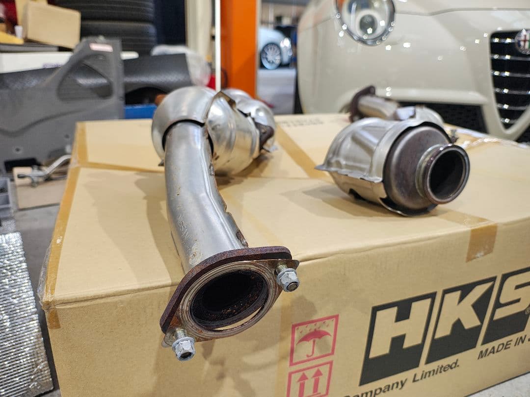日産　スカイライン　400R　RV37　VR30DDTT　純正触媒