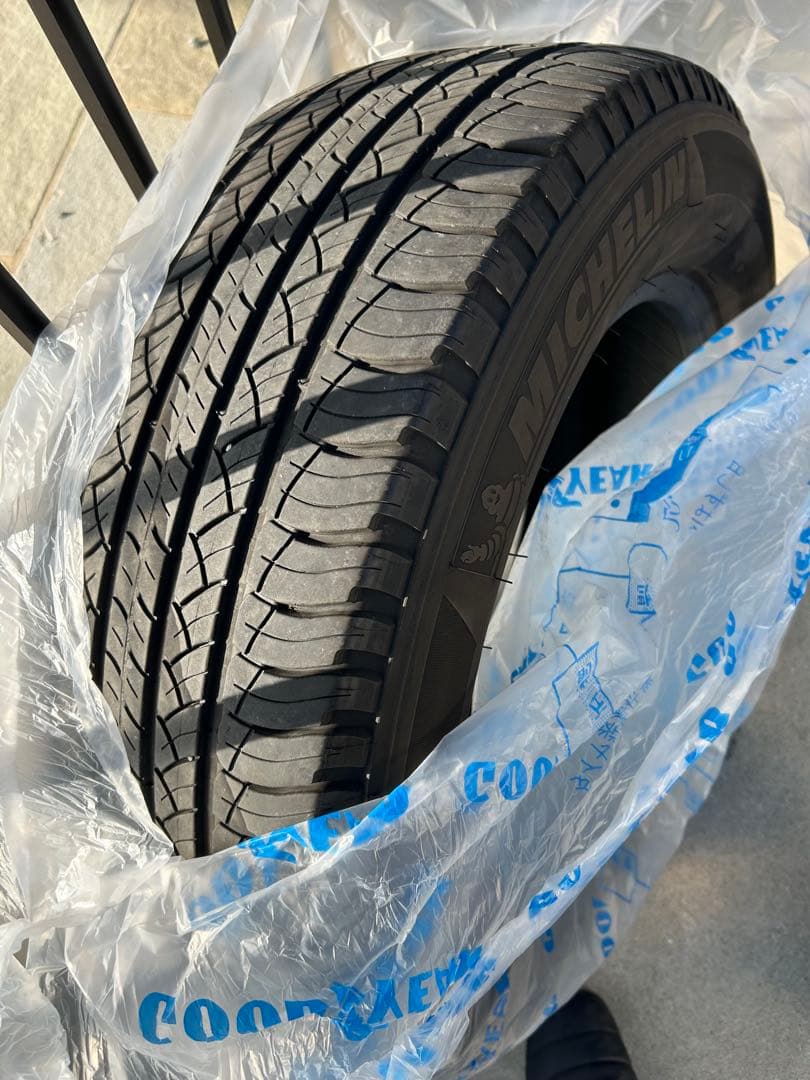 MICHELIN 18インチ タイヤ　 タイヤサイズ265 60 18