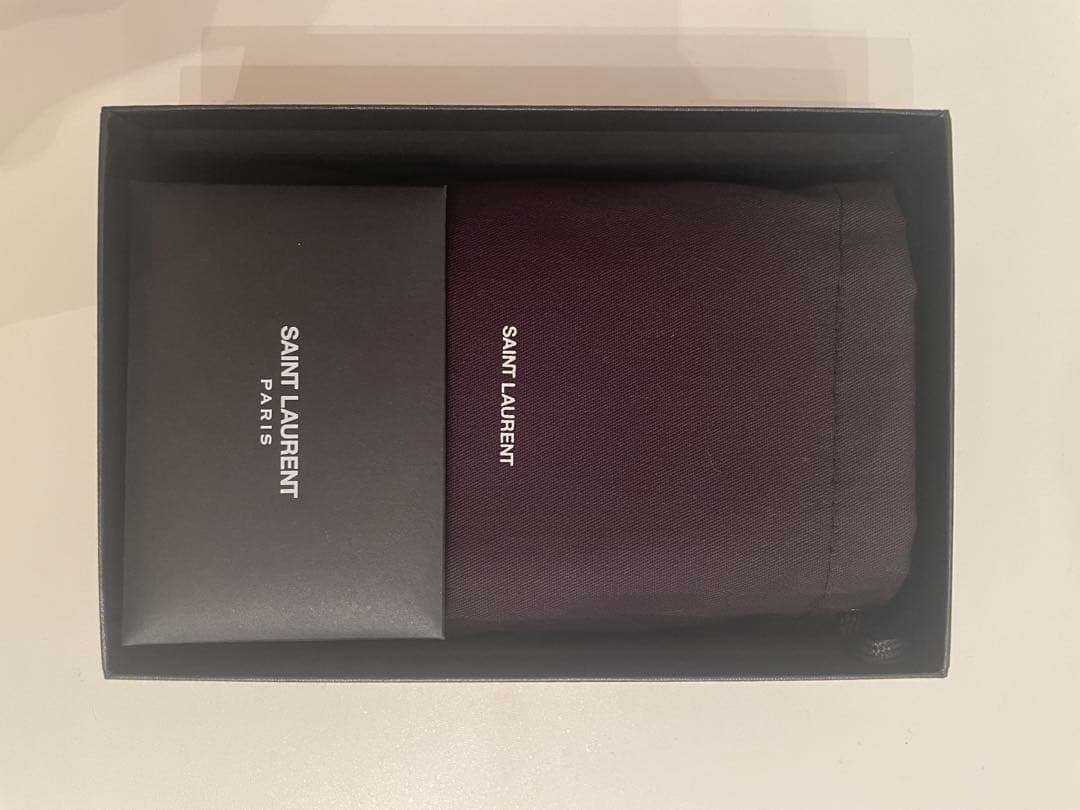 SAINT LAURENT サンローラン ブラック 二つ折り財布