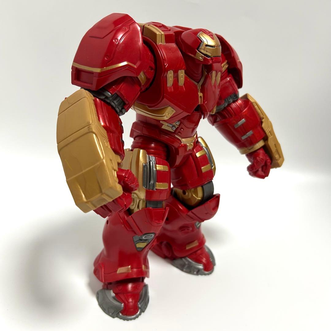 MARVELレジェンド　ハルクバスター フィギュア　アベンジャーズ　HASBRO