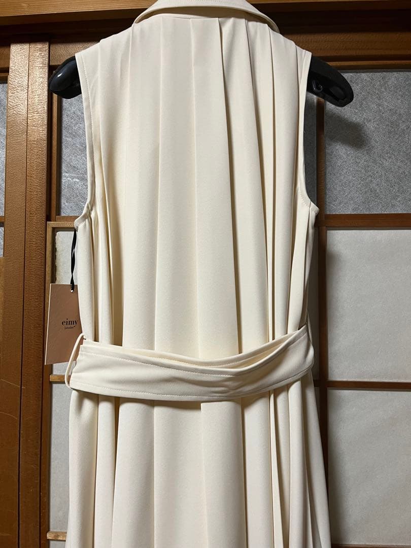 「新品•未使用」Eimy istoire バックプリーツロングジレ(ivory)