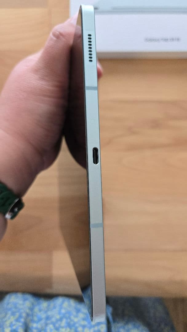 Samsung Galaxy Tab S9 FE 本体 シルバー Sペン付き