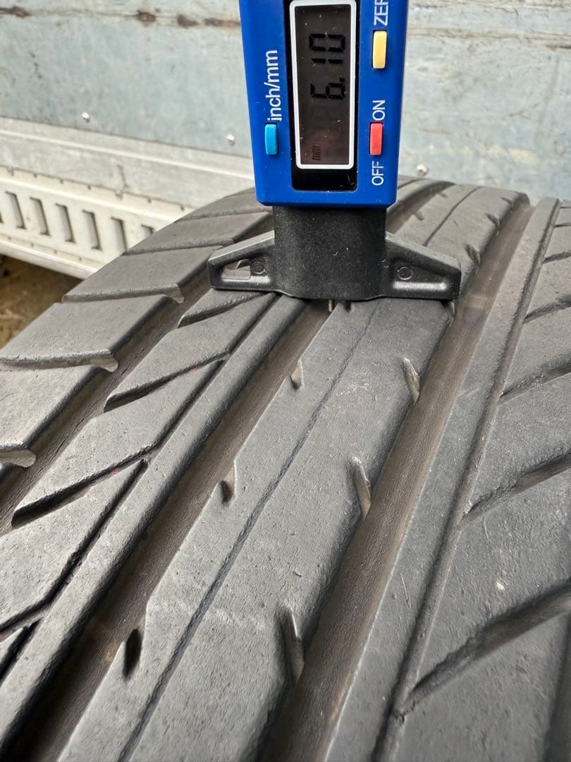 ひろヨコハマサマータイヤ225／60R17 99H