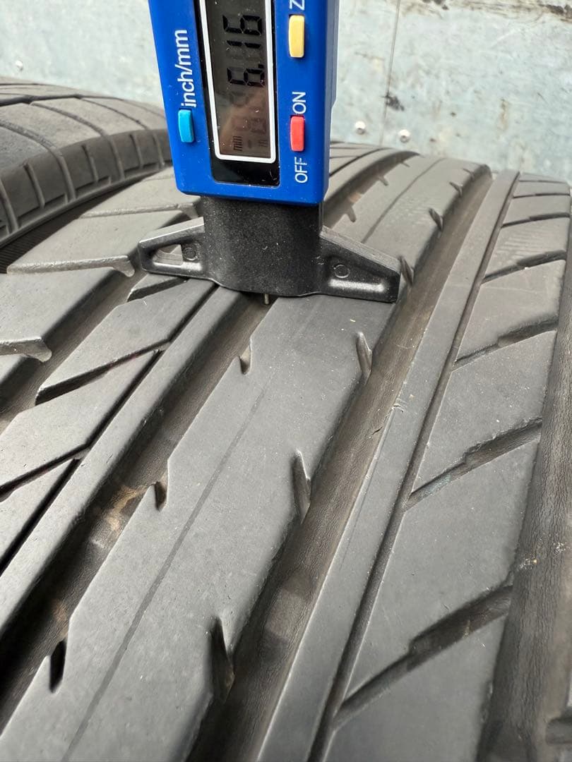 ひろヨコハマサマータイヤ225／60R17 99H