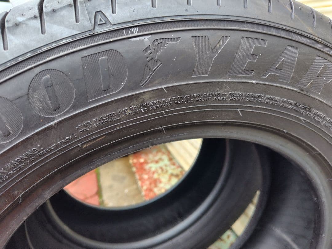 やす、Goodyear RVF02 205/65R16 タイヤ 9分山