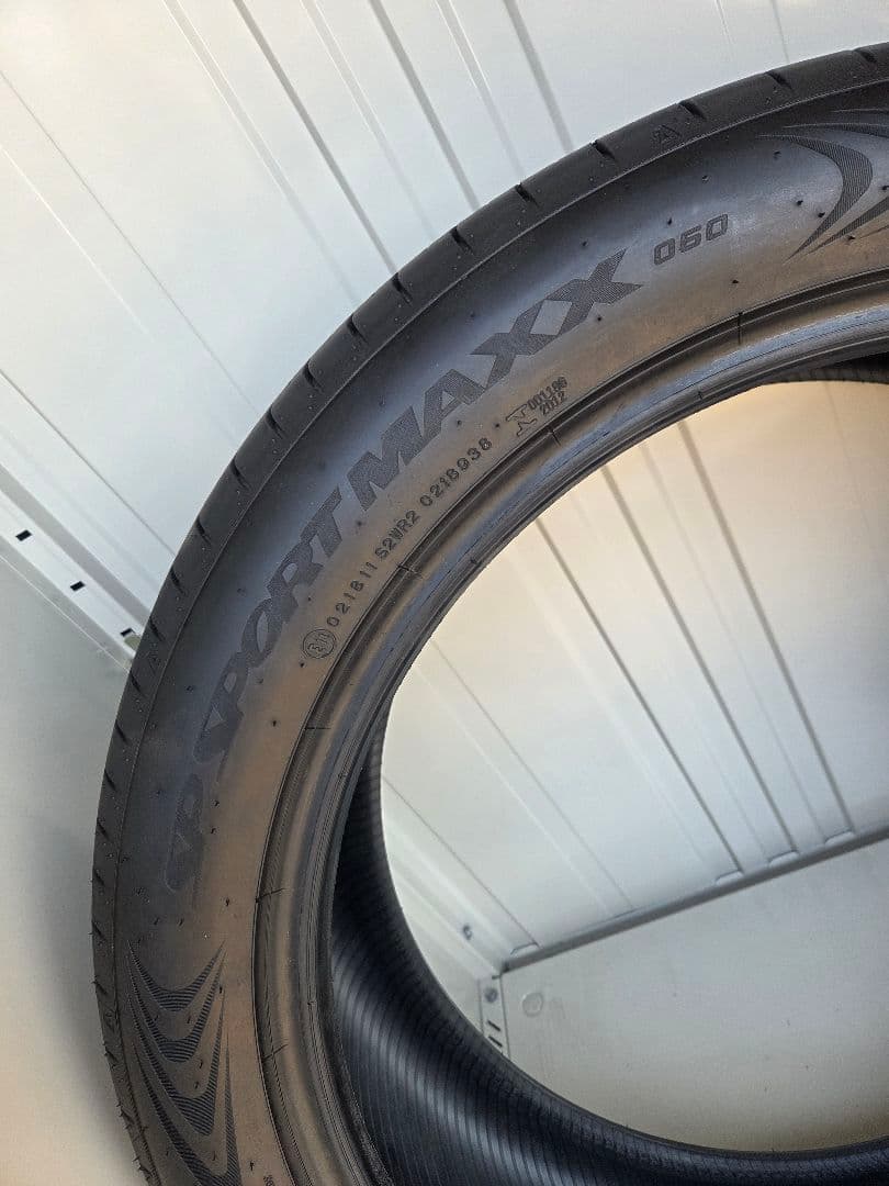 送料込み RX350F純正DUNLOP 235/50R21 中古美品 1本のみ