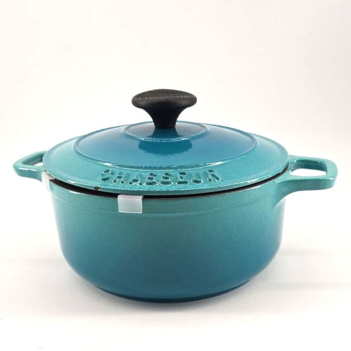 極美品　CHASSEUR　シャス－ル　鋳鉄　ホーロ－　ココット　両手鍋 18cm