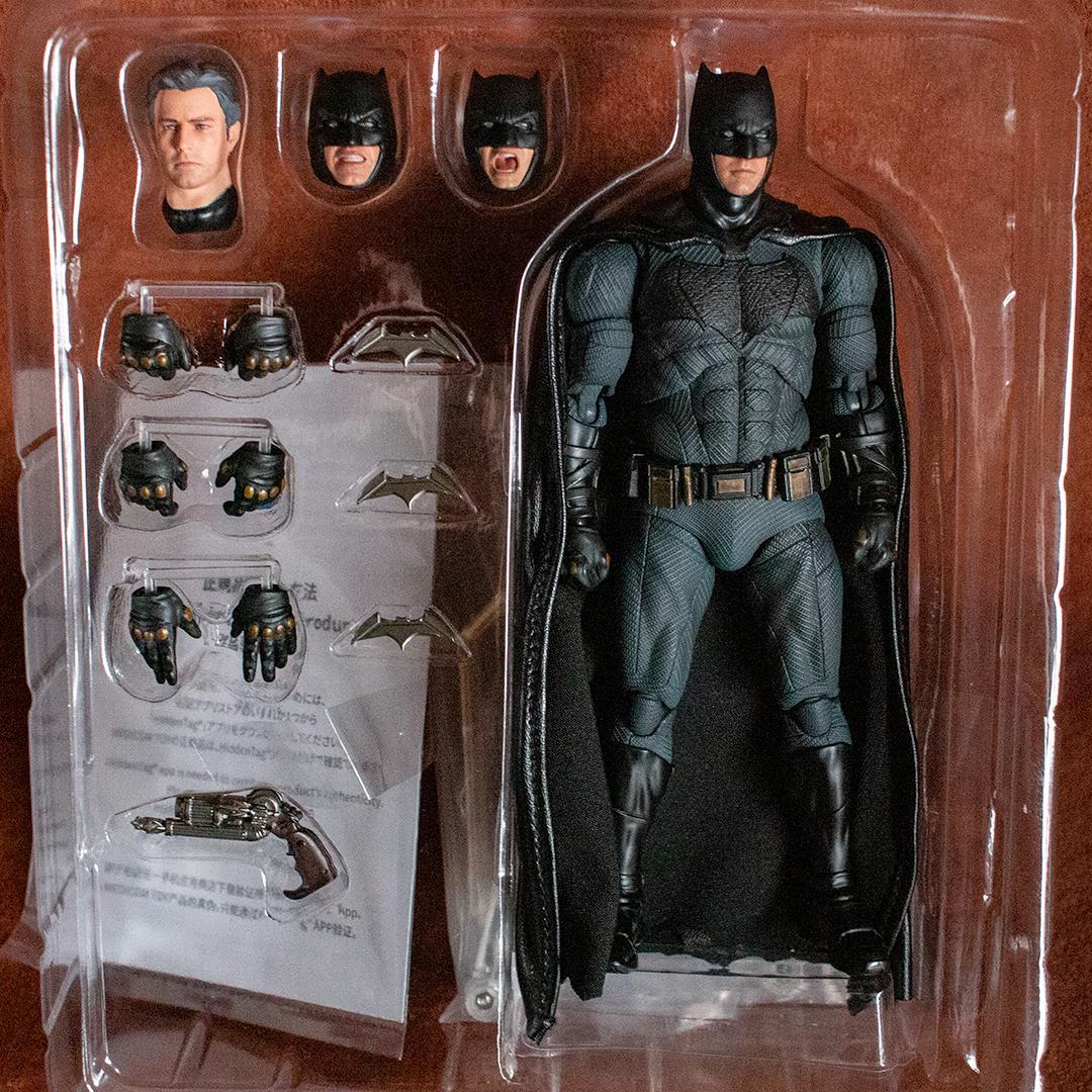 【連休値下げ中】MAFEX　バットマン (スナイダー版ジャスティス・リーグ)