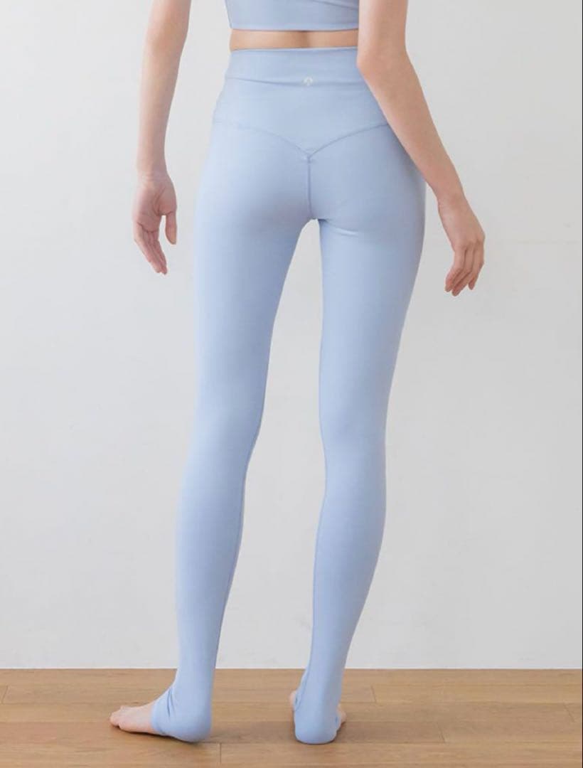 【新品タグ付き】 【SUKALA】　ベーシックトレンカ　レギンス 　Ｌサイズ