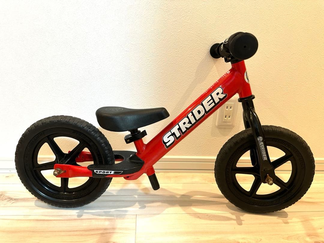 STRIDER ストライダー　バランスバイク