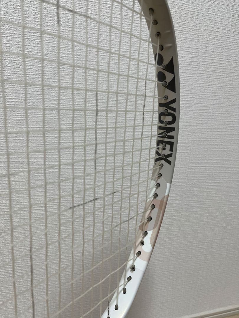 ケニー　『美品』YONEX VCORE 100 テニスラケット　G2