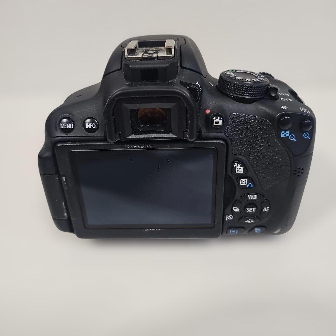Canon EOS Kiss X7i ダブルレンズセット
