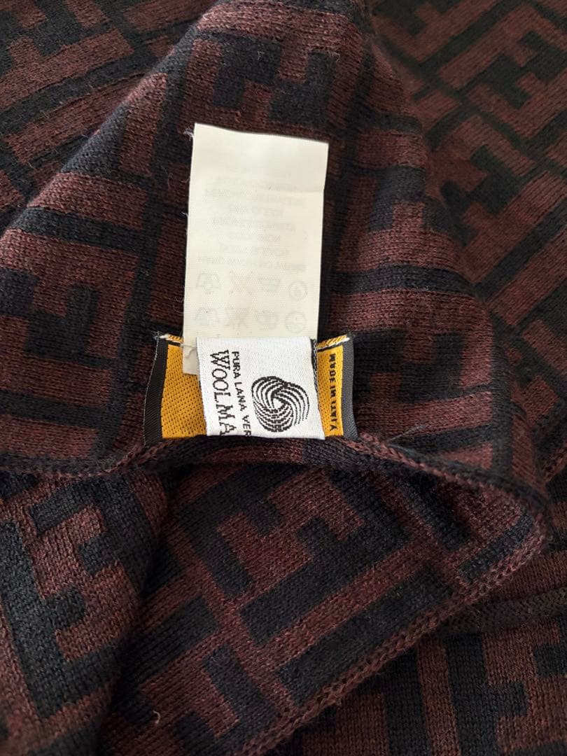 Fendi フェンディ ロゴパターン マフラー