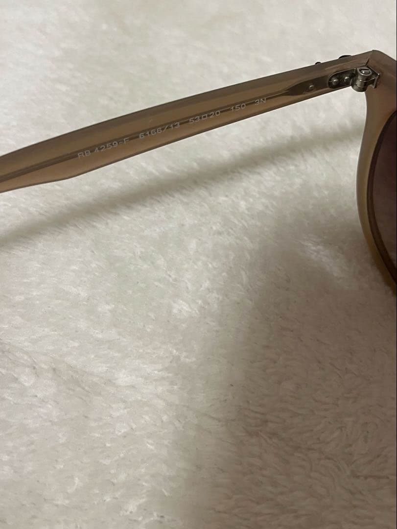 「美品」 レイバン　サングラス　RB4259
