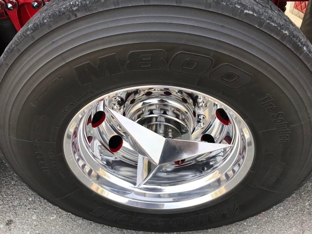 スピンナー　22.5インチ　4個セット　デコトラ　ホイールマーカー