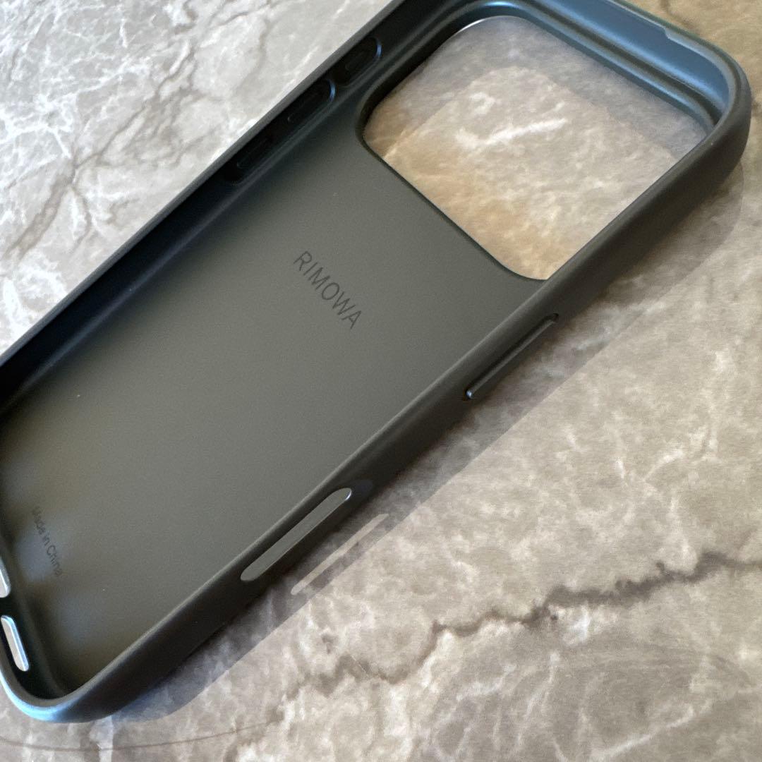 【美品】RIMOWA iPhone17pro用ケース スレートグレー