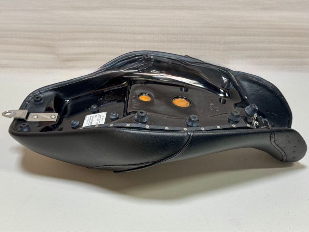 Ｋ＆Ｈ　人気　ソロシート　スポーツスター　04以降　XL 883 04-
