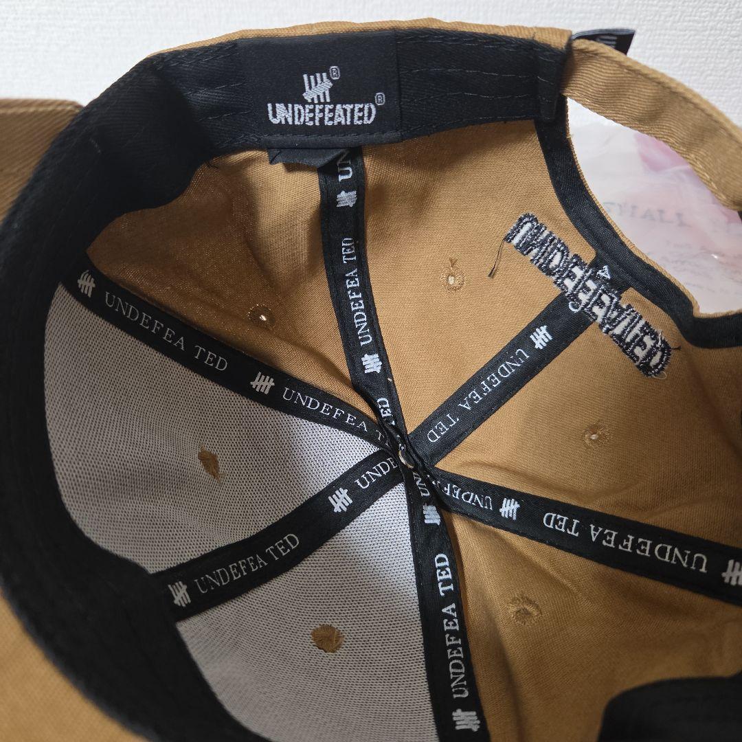 BAPE スナップバックキャップ ベージュ　帽子