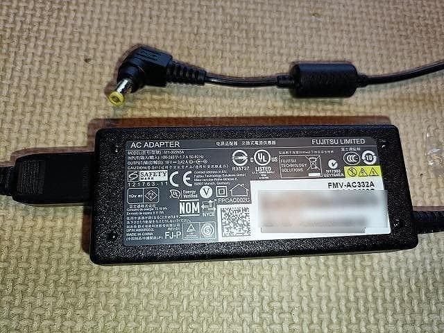 富士通 ノートA574/H　SSD256GB　　25H2 快速　　整備済品H②