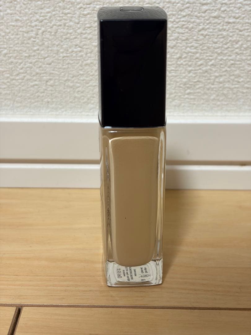 Dior Forever Skin Glow 1W リキッドファンデーション
